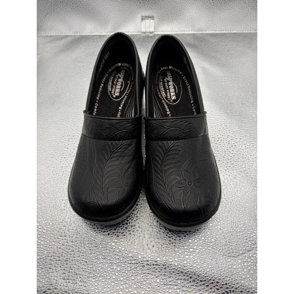 Easy Works by Easy Street Lyndee Black Floral Embossed Slip Resistant Clogs 5M